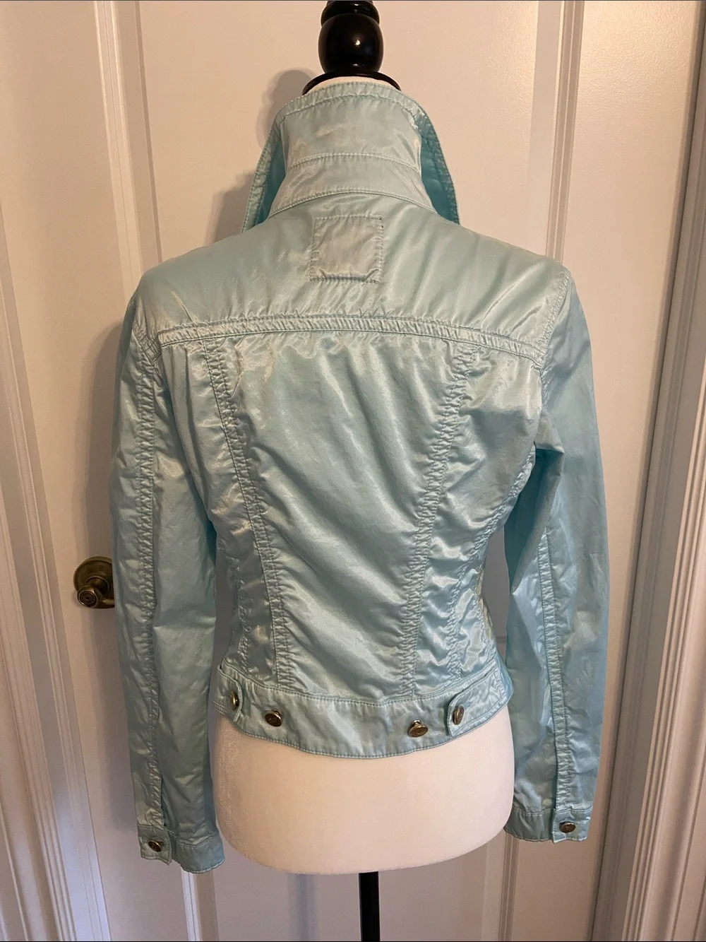 RARE Vintage Cappopera Light Blue Jean Jacket w Light Gold Metal Rivet Buttons. - Picture 8 of 16